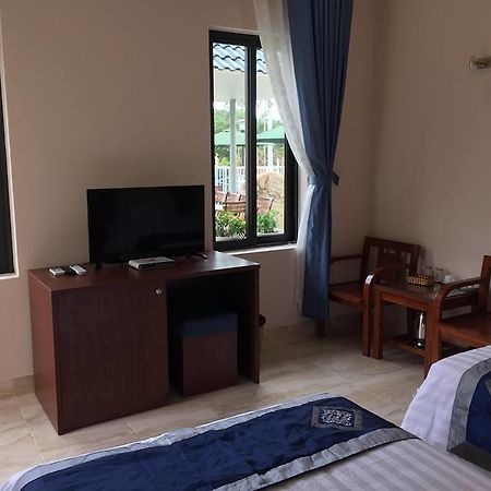 Alo Ha Binh Tien Hotel Thon Binh Hung Luaran gambar