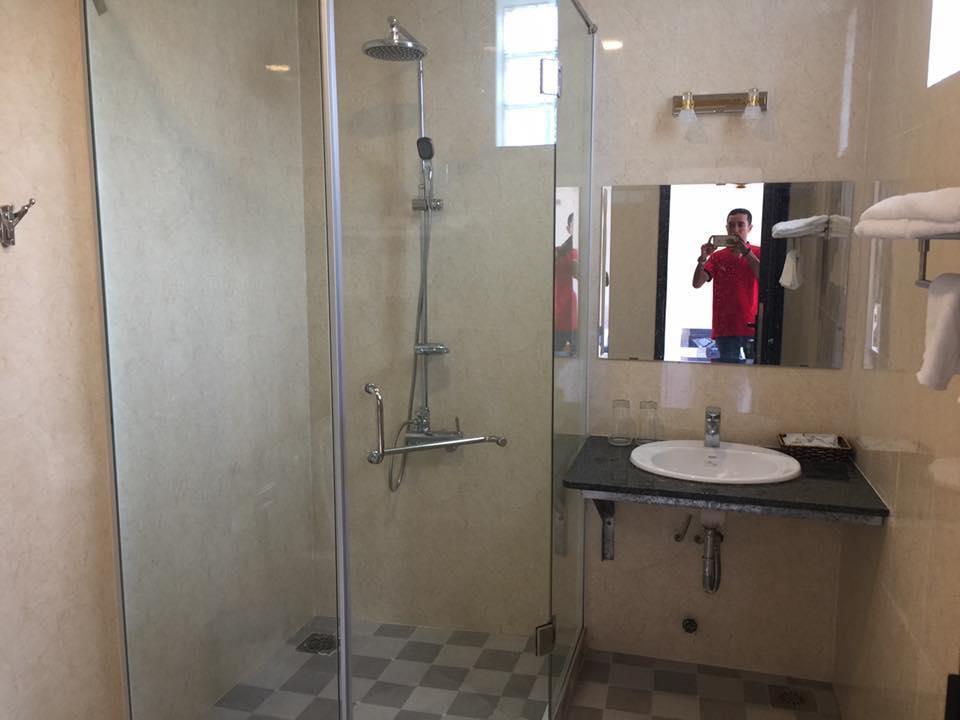 Alo Ha Binh Tien Hotel Thon Binh Hung Luaran gambar